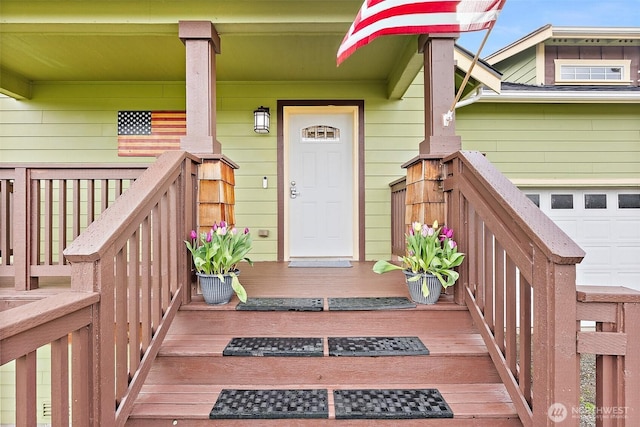 property entrance with a porch