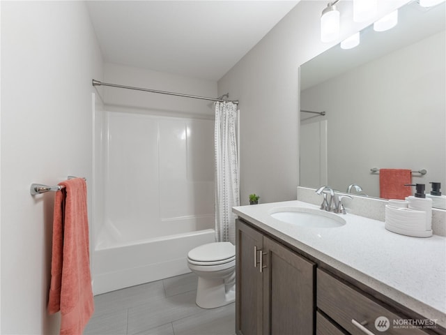 full bath featuring toilet, vanity, and shower / bathtub combination with curtain