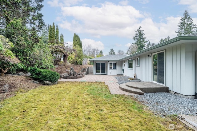 view of yard with a patio