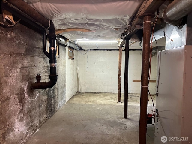 view of unfinished basement