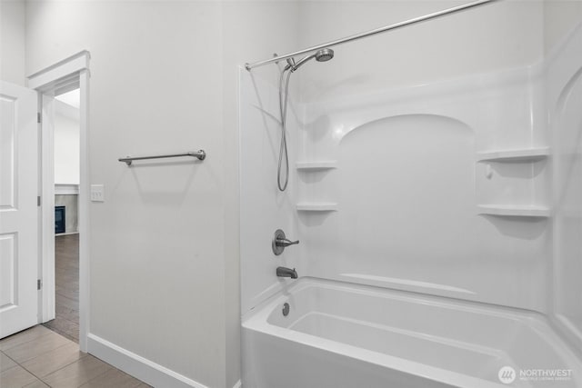 3727 Oakwood St SE, Olympia, WA 98513 - full bath with bathtub / shower combination and baseboards