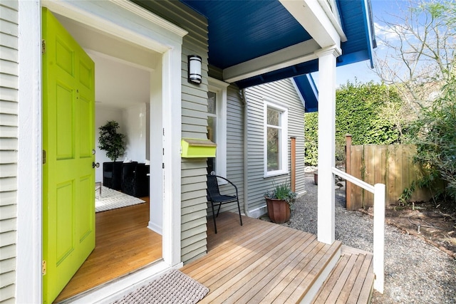 4712 S Angeline St, Seattle, WA 98118 - deck with fence