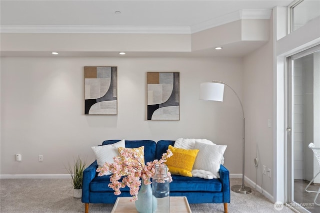 living area featuring recessed lighting, baseboards, carpet floors, and ornamental molding