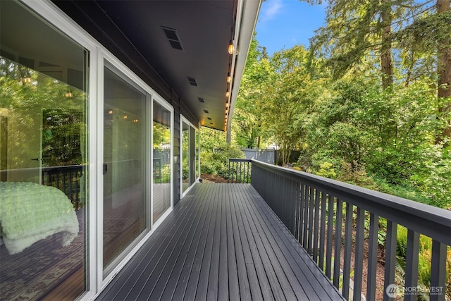 11925 Manzanita Ln NE, Bainbridge Island, WA 98110 - view of deck