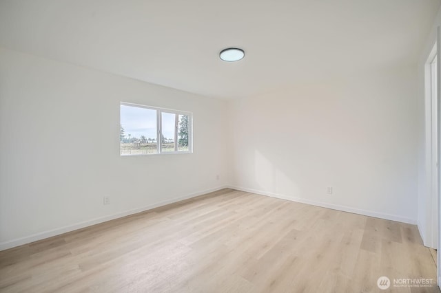 7110 146th St SW Unit 35, Lakewood, WA 98439 - unfurnished room featuring baseboards and light wood-type flooring