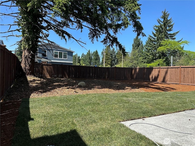 10591 135th Ave NE Unit 24, Kirkland, WA 98033 - view of yard
