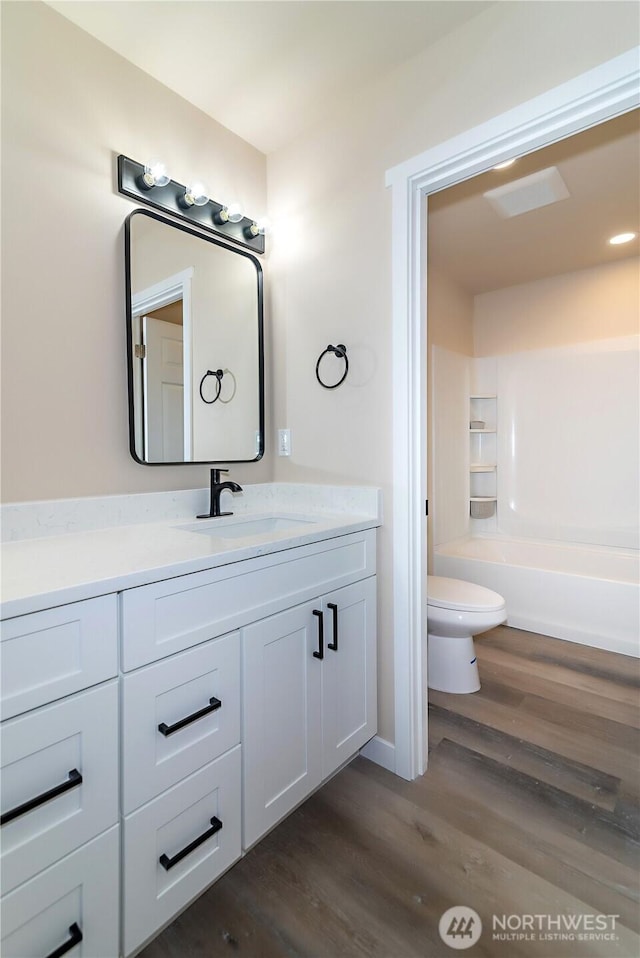 16283 Hwy 97, Ellensburg, WA 98926 - bathroom featuring vanity and wood finished floors