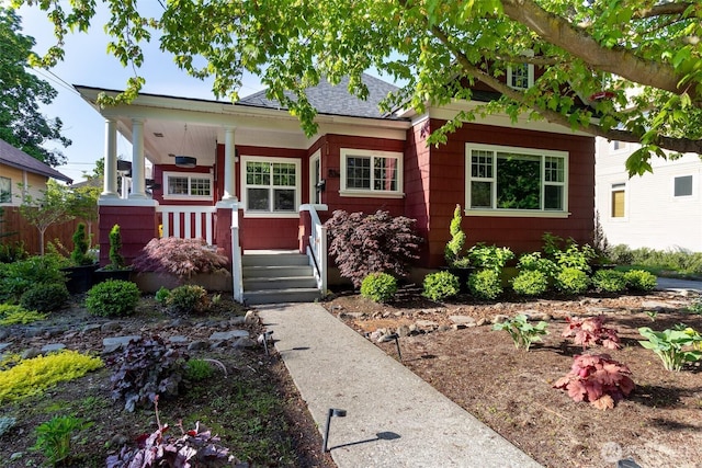816 Washington St, Walla Walla, WA 99362 - view of front of property featuring a porch and roof with shingles