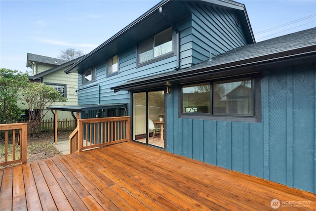 1309 W 5th St, Aberdeen, WA 98520 - wooden terrace with fence