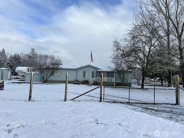 136 Mule Dr, Glenoma, WA 98336 - view of front facade featuring a fenced front yard