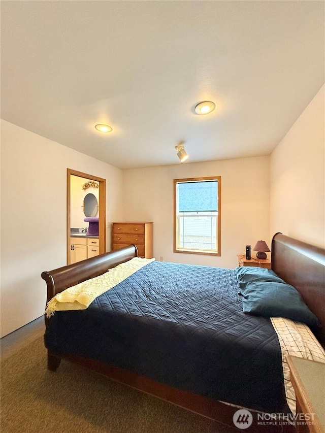 view of carpeted bedroom