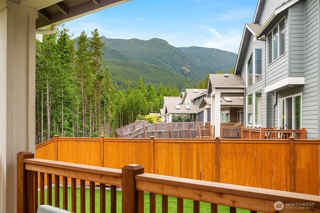1497 Elk Run Pl SE, North Bend, WA 98045 - view of mountain background