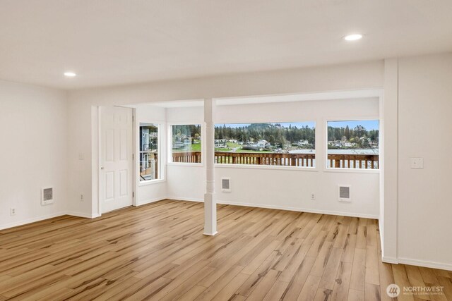 13574 S Green St, Anacortes, WA 98221 - interior space with visible vents, light wood-style flooring, recessed lighting, and baseboards