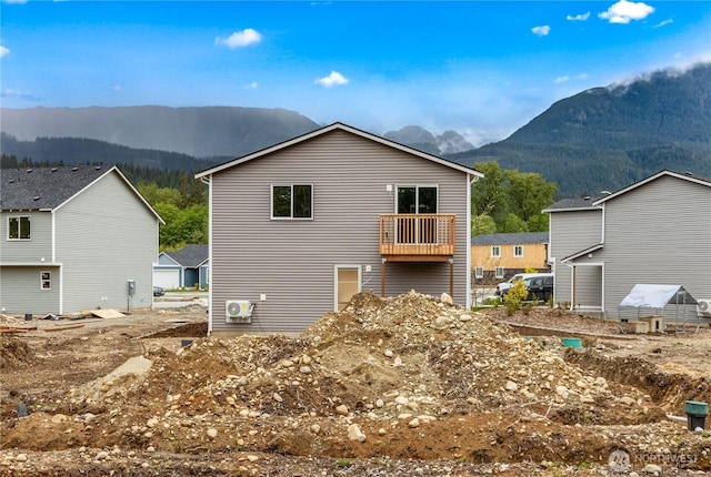 1512 Alder Ln, Gold Bar, WA 98251 - back of house with a mountain view and a balcony