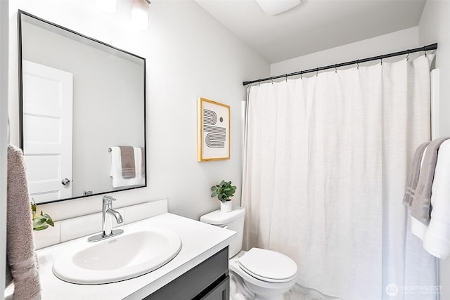 1512 Alder Ln, Gold Bar, WA 98251 - bathroom featuring vanity and a shower with shower curtain