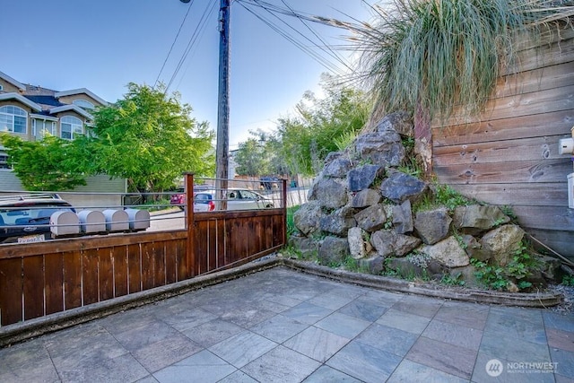 2120 W Ruffner St, Seattle, WA 98199 - view of patio / terrace with fence