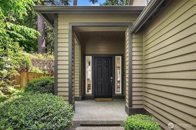 12423 NE 70th St, Kirkland, WA 98033 - view of exterior entry with fence