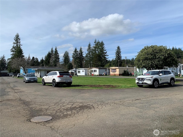 302 Pioneer Rd, Aberdeen, WA 98520 - view of front facade featuring a front lawn