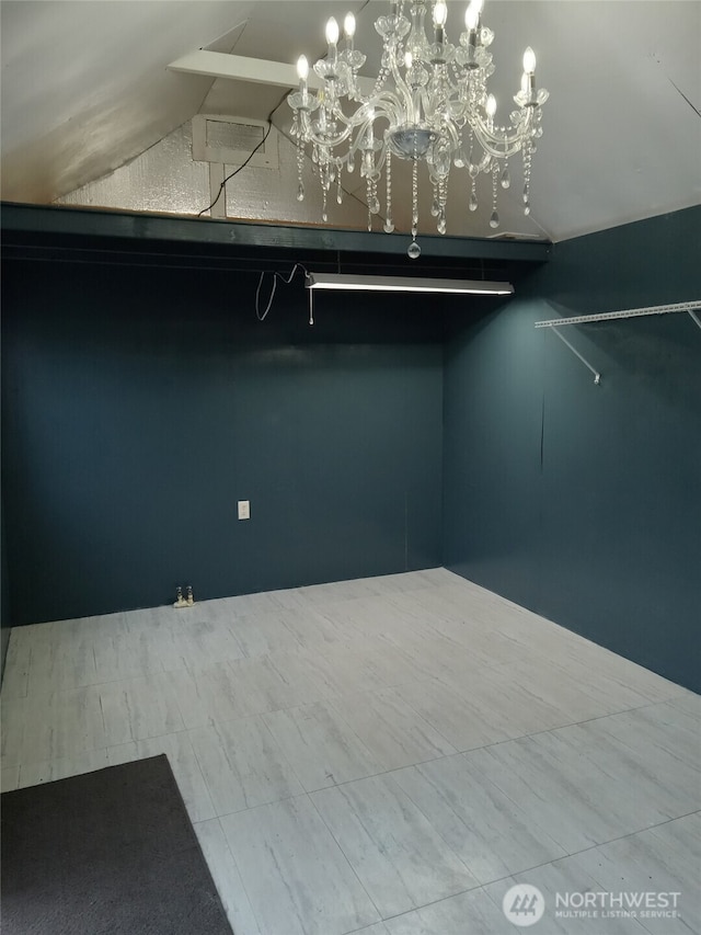 302 Pioneer Rd, Aberdeen, WA 98520 - walk in closet featuring a chandelier