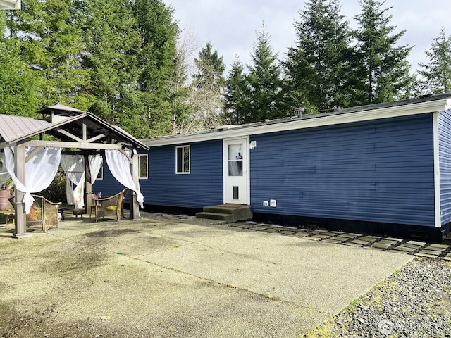 view of front of home featuring entry steps