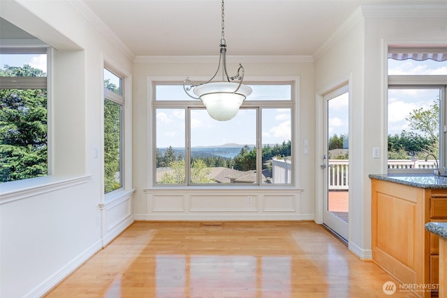 15832 SE 45th St, Bellevue, WA 98006 - view of unfurnished sunroom