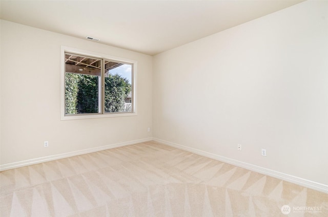 15832 SE 45th St, Bellevue, WA 98006 - unfurnished room with light colored carpet, baseboards, and visible vents