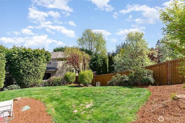 15832 SE 45th St, Bellevue, WA 98006 - view of yard with fence