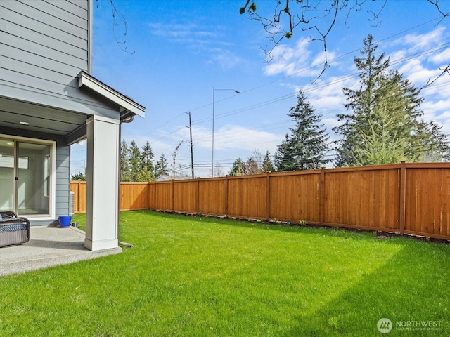 11521 SE 236th St, Kent, WA 98031 - view of yard featuring a patio area