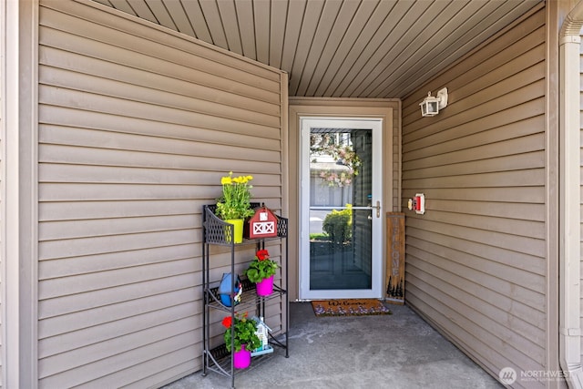 view of property entrance
