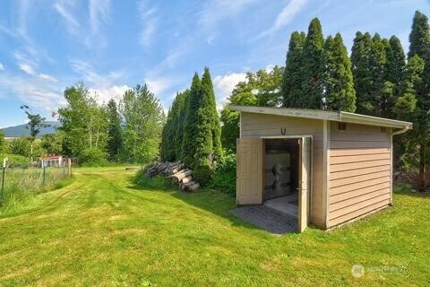 2210 Martin Rd, Mount Vernon, WA 98273 - view of shed