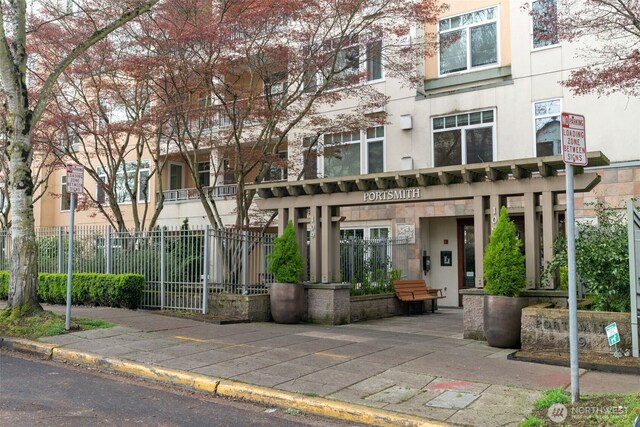 109 2nd St S Unit 337, Kirkland, WA 98033 - exterior space with fence