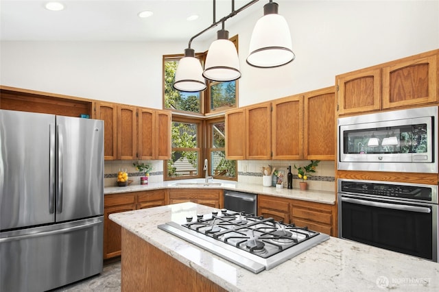 3429 167th Ave SE, Bellevue, WA 98008 - kitchen featuring stainless steel appliances, a sink, backsplash, a high ceiling, and recessed lighting