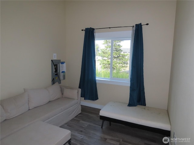 943 Silver King Ave SE, Ocean Shores, WA 98569 - living area with wood finished floors and baseboards