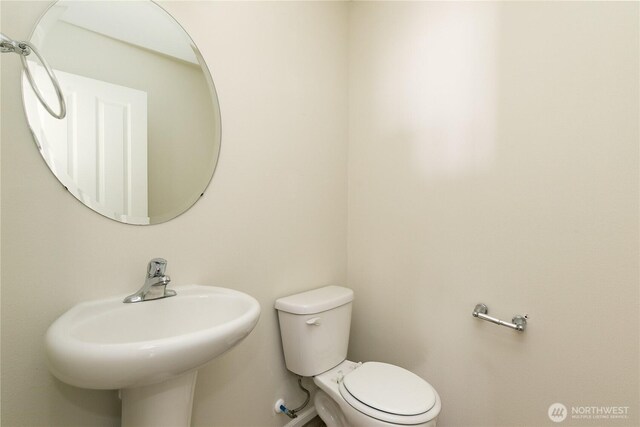 6733 Birdseye Ave NE, Lacey, WA 98516 - half bath with toilet and a sink