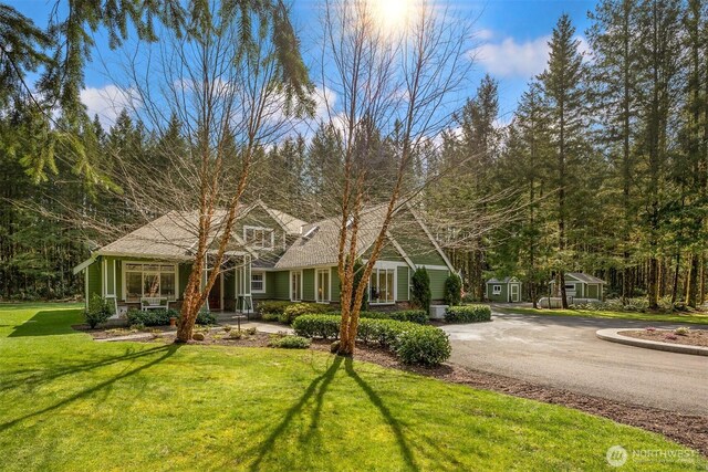 27909 SE 268th St, Ravensdale, WA 98051 - view of front of property with a front yard and aphalt driveway