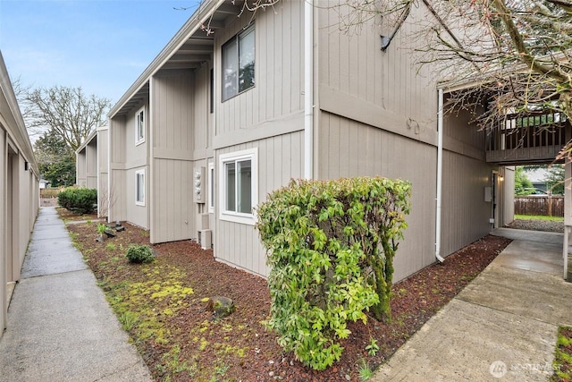 1700 Lake Park Dr SW Unit 8, Tumwater, WA 98512 - view of side of home
