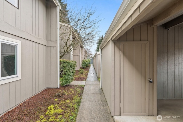 1700 Lake Park Dr SW Unit 8, Tumwater, WA 98512 - view of side of home