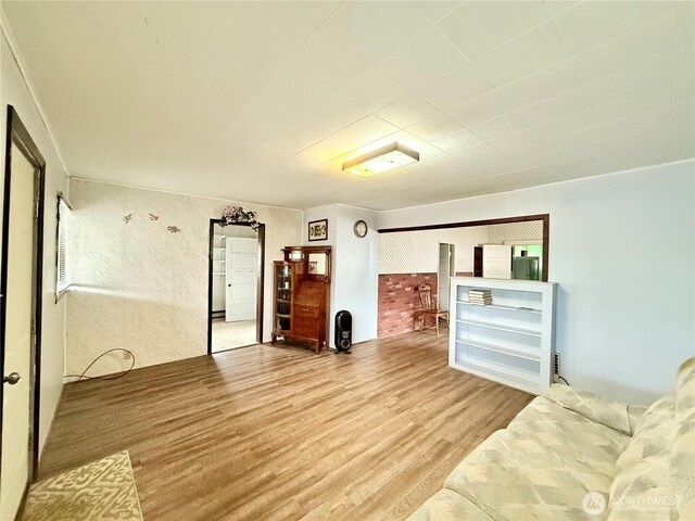 21 Cummings Ave, Elma, WA 98541 - living room with wood finished floors
