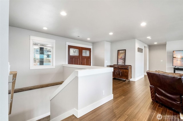 6 Pelican Pl SE, Moses Lake, WA 98837 - hall with dark wood-type flooring, an upstairs landing, baseboards, and recessed lighting