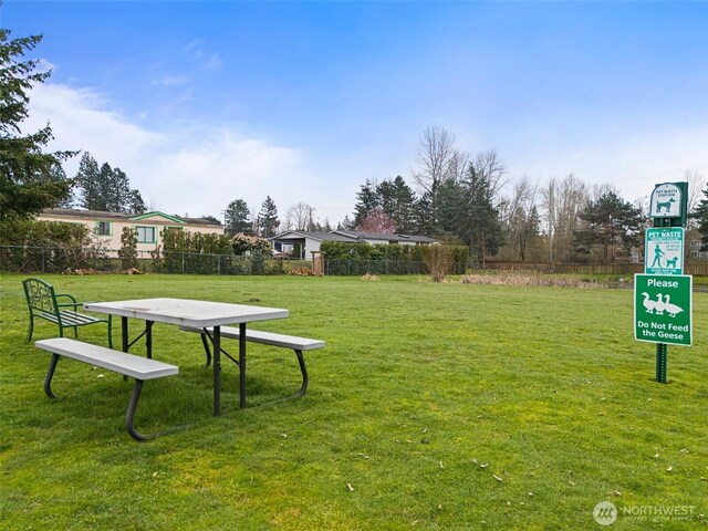 11436 SE 208th St Unit 33, Kent, WA 98031 - view of community featuring fence and a yard