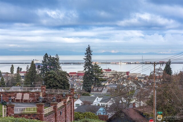 527 S Liberty St, Port Angeles, WA 98362 - photo 2