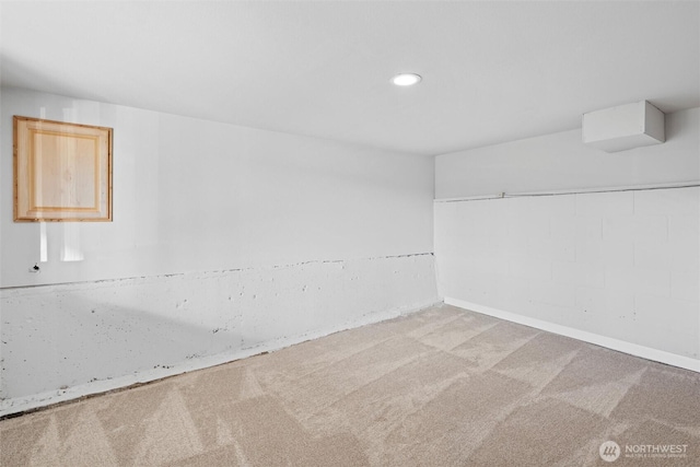 unfurnished room featuring carpet floors and recessed lighting