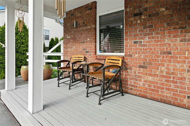 822 SW Fairhaven Ave, Oak Harbor, WA 98277 - view of porch