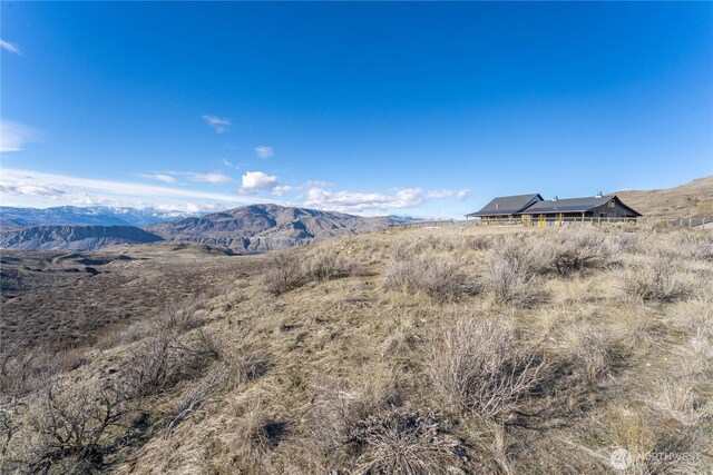 71 Corral Creek Dr, Orondo, WA 98051