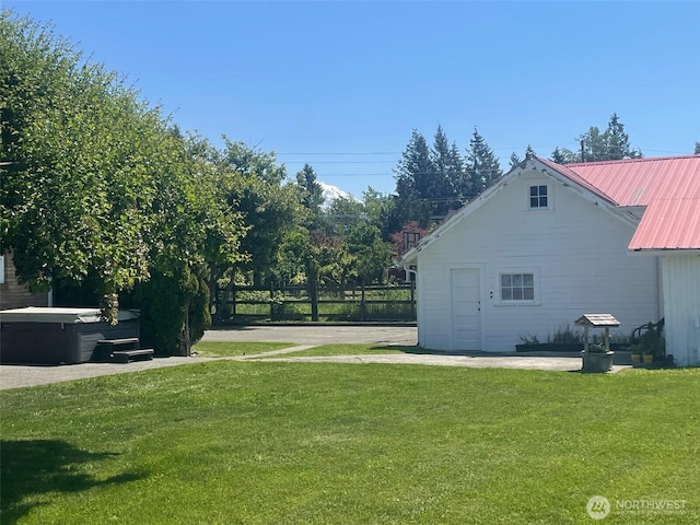 46919 244th Ave SE, Enumclaw, WA 98022 - view of yard with a hot tub