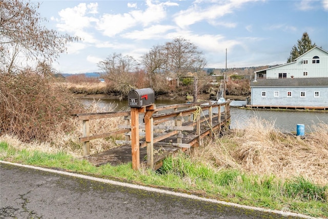 77 S Welcome Slough, Cathlamet, WA 98612 - view of gate featuring a water view