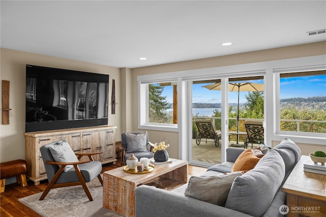 11230 SE 76th Pl, Newcastle, WA 98056 - living room with visible vents, plenty of natural light, recessed lighting, and wood finished floors