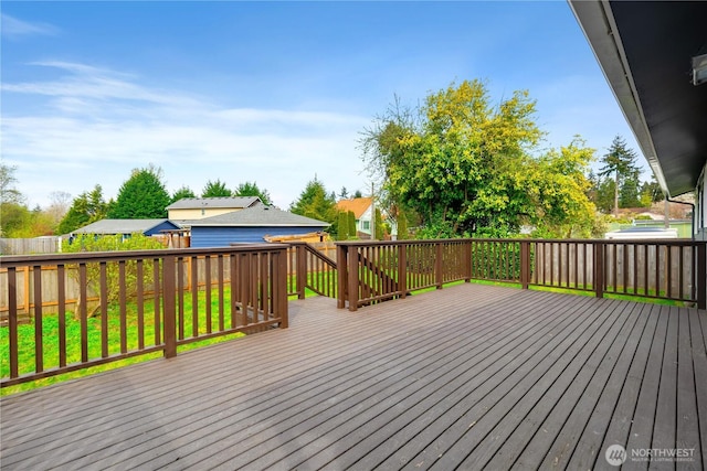13729 8th Ave S, Burien, WA 98168 - wooden terrace with a fenced backyard