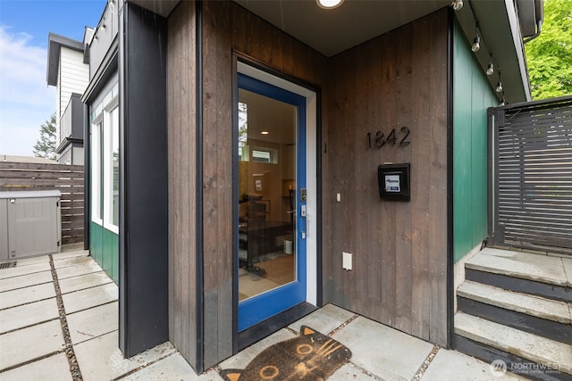 view of property entrance
