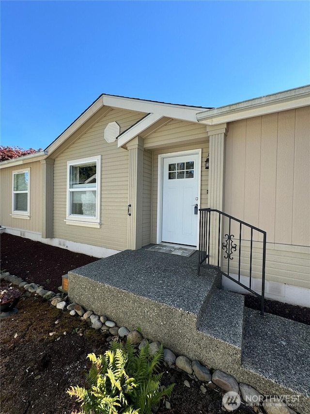 view of property entrance